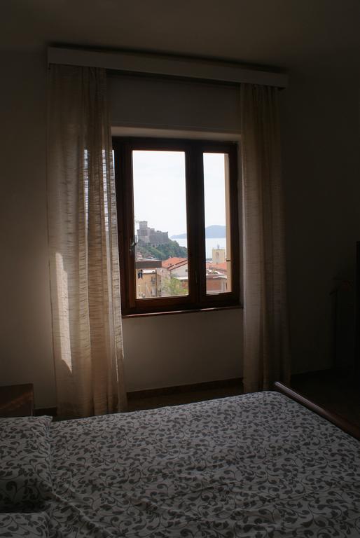 Apartament Il Terrazzo Sul Castello Lerici Zewnętrze zdjęcie